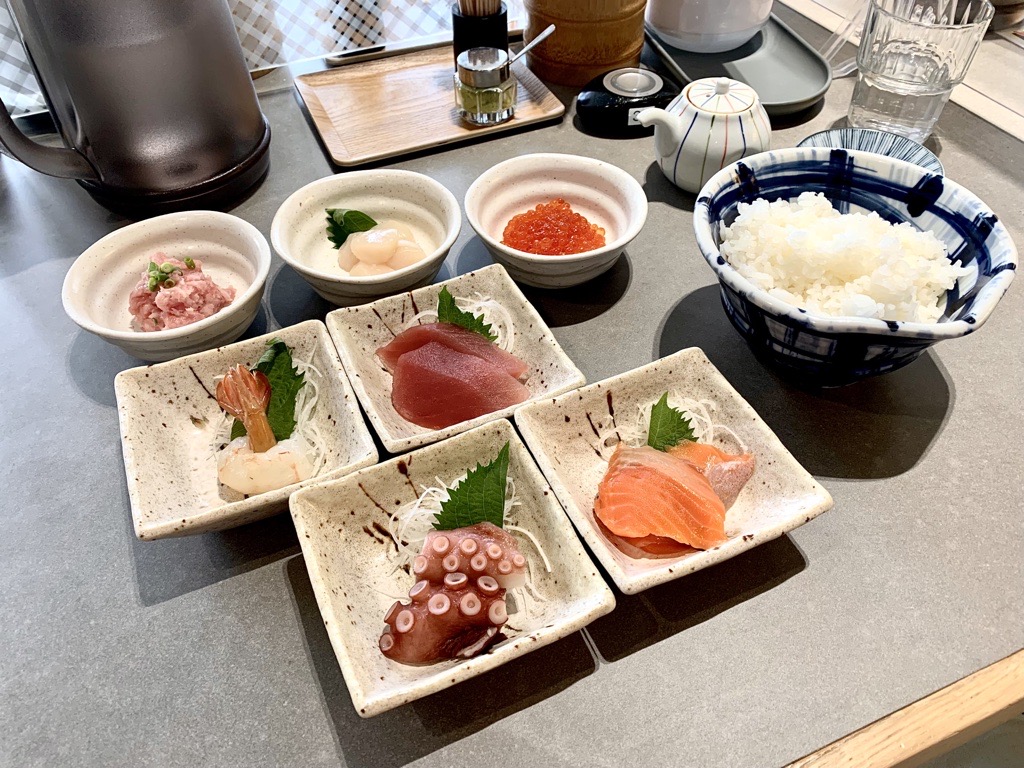 刺身丼 (2).jpg